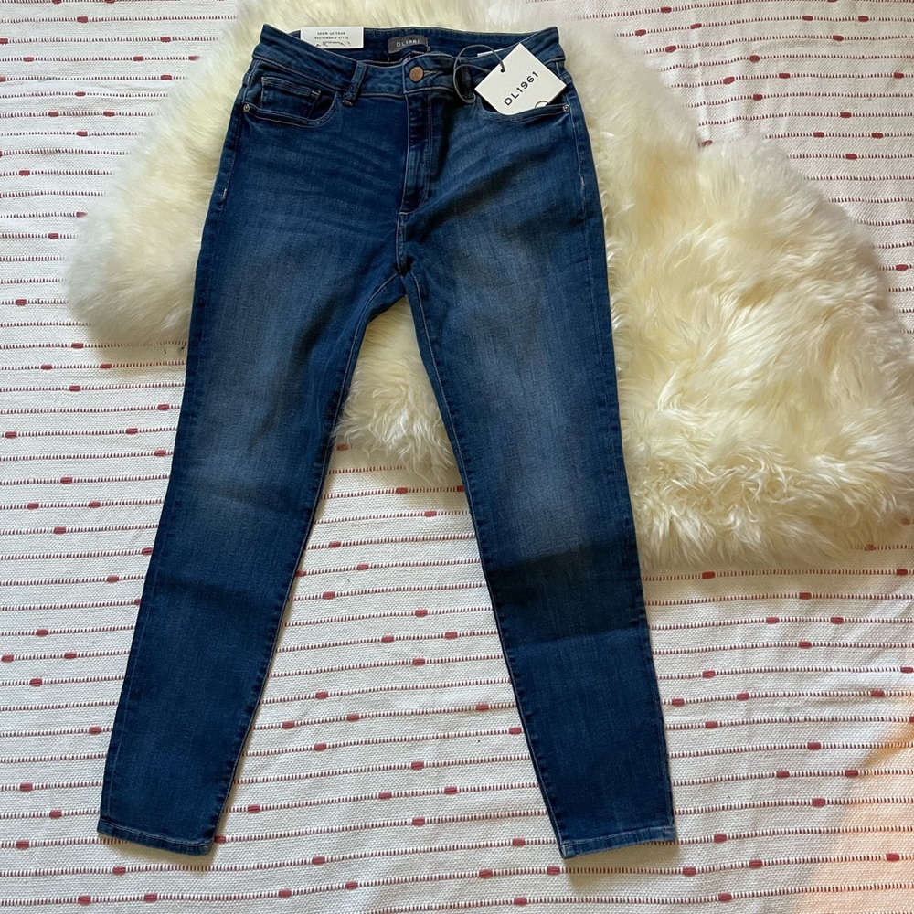 DL 1961 ankle skinny. Size 32